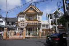 Bán nhanh nhà sổ riêng đường yersin