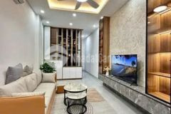 Nhà đẹp phan đình giót ngay trung tâm