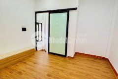 Nhinh 3 tỷ bán nhà 4 tầng long lanh ngõ 160 đường hoàng mai