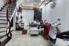 Nhà kim giang đại kim hoàng mai 30m ô tô tránh 42m2 4 tầng 9.6 tỷ