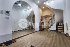 Cho thuê nhà riêng phố vạn bảo, ba đình, nhà đẹp, 1 nhà ra phố, sân rộng