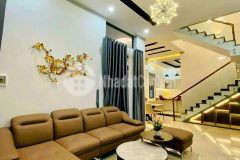 Nhà to rộng đẹp 2 mặt tiền hẻm chính 473 y moan 5.5 tỷ còn thương lượng