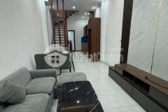 Cho thuê nhà nguyên căn full nội thất hiện đại phố trạm dt 34m2 chỉ 12 triệu tháng