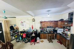 Nhà đẹp chắc chắn chủ tự xây khách mua về ở ngay 20m ra mặt phố ô tô tránh mặt tiền rộng 2 mặt