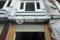 Vị trí trung tâm 6 tầng thang máy gara ô tô nhà mới keng