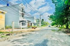 Bán gấp 144m2 đất mặt tiền kdc 135 tt bến lức, long an, 16trm2 shr