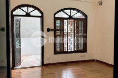 Cho thuê nhà nguyên căn ngõ 58 nguyễn khánh toàn cầu giấy 68m x 4t giá 15 triệu