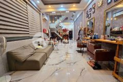 Ở ngay bán nhà đẹp 5 tầng xe hơi thông cmt8, 42m2, chỉ 8 tỷ tl