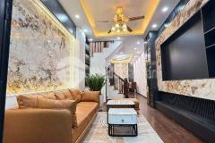 Nhà thanh trì 5m ô tô tránh kinh doanh 25m ra mặt phố 40m2 5 tầng 9.5 tỷ