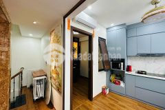 Đội cấn ba đình năm tầng thang máy nhà mới xây 3 phòng ngủ