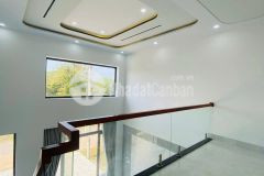 Nhà trệt lửng xây mới, sử dụng móng cọc ép bê tông, phòng khách, bếp, phòng thờ, 4 phòng ngủ