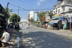 Bán nhà góc 2 mặt tiền lý thường kiệt, p. dĩ an, bình dương 7,3 nh 16m x 25, giá 30 tỷ