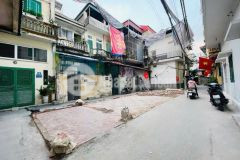 Bán đất văn lahà đông4 mặt tiền46.5m2hơn 11 tỷ có thương lượng