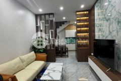 Nhà đẹp nội thất hiện đại gần đường ô tô ngõ phố nguyễn văn linh dt 30m2. giá 6.8 tỷ