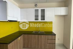 Cần bán gấp căn hộ lý chiêu hoàng bình tân, dt 58m2, 2 phòng ngủ,1wc, sổ hồng, thang bộ, nhà rộng