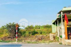 Bán đất thổ cư mt đường nguyễn văn mỹ, xã bình tịnh, tân trụ dt 140m2 giá 750 triệu