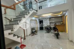 Ko có căn thứ 2, lê văn sỹ, q3, nhà đẹp 4 tầng,6pn, ngang 4.5m, 49m2, ởcho thuê, 7.74 tỷ