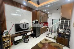 Cho thuê nhà ngõ 255 nguyễn khang, cầu giấy 20m x 5t giá 10.5 triệu đủ đồ