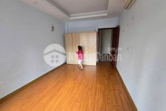 Cho thuê nhà ngõ 342 hồ tùng mậu, nam từ liêm 30m x 4t giá 11 triệu, 50m ra phố