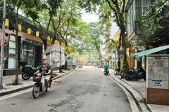 Hiếm phố trịnh công sơn 206m2, 7 nổi 1 hầm, mặt tiền 7.5m thuê 200trtháng vỉa hè ô tô