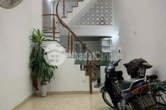 Cho thuê nhà ngõ 47 đường khương trung thanh xuân 40m x 4t giá 12.5tr full đồ