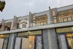 Bán 9 căn nhà mới xây đồng bộ xã mỹ hạnh nam dt dt 112,5m2 1 lầu 4pn,4wc giá 2,55 tỷ căn