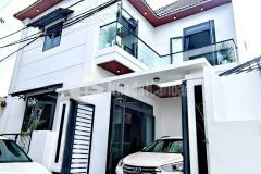 Hiếm nhà ngang khủng 9.2m80m²2 lầu mới đẹpcó sân ôtôtặng full nội thấtchỉ 6.2tỷ