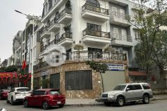 Bán biệt thự lk văn khê, lô góc, 4 ô tô tránh, 110m24t, mt 9m, 35 tỷ 0987104878