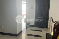 Chủ gửi bán 3 nền liền kề khu kdc hưng phú 1, có sẵn nhà ở và 1 gara để xe,nền có hẻm bên