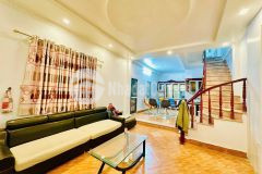 Bán nhà hoàng cầu 48m2, 4 tầng lô góc, 10m oto tránh 11.5 tỷ