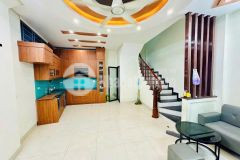 Cần cho thuê nhà riêng khu mễ trì hạ, từ liêm 40m x 5t 7 ngủ giá 15 triệu