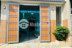 Bán nhà hẻm beton thị trấn đức hòa dt 130m2, 1 lầu, 3pn, 3wc giá 2,35 tỷ