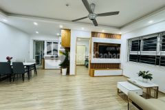 Cần bán gấp căn hộ chung cư thanh hà cienco 5 căn góc 82m2 3 phòng ngủ view hồ