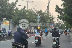 Nhà phố tân sơn ngay ga t3 tiện xây chdv 125m2 ngang 4.2m hxt gần chợ pvb 11.9 tỷ.