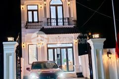 Nhà đẹp giá tốt chỉ việc xách vali vào ở tại diên điền