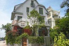 Bán gấp bt lô góc văn khê,, sát vành đai 3.5, 100m ra hồ, 440m23t, mt 20m, 73 tỷ lh 0987104878