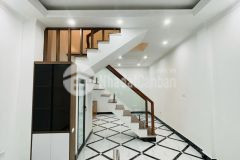 Bán nhà giải phóng hoàng mai gần phố thịnh liệt, phân lô ô tô đỗ cửa, nhà đẹp 4 tầng.