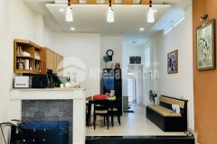 Sát mt bán nhà 3 tầng cực đẹp nguyễn văn trỗi, 62m2, chỉ 9 tỷ tl