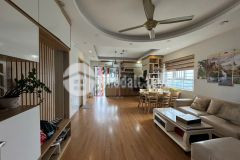 Bán căn góc 80m2 view hồ chung cư thanh hà cienco5 0918818872