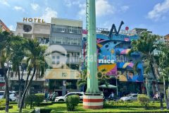 Siêu phẩm mặt tiền hoa hậu phan xích long ngang 8m thu nhập 2 tỷnăm