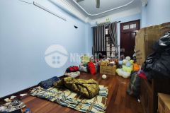 Cho thuê nhà riêng phố đội cấn, ba đình, nhà đẹp, ngõ thông, 10m ra ô tô