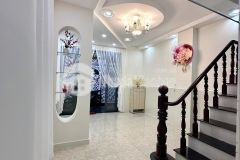 Giáp quân 1 3 tầng mới đẹp 3pn chỉ 5 tỷ hơn