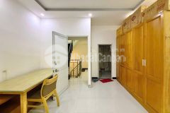 Nhà hxh 5m huỳnh văn bánh phú nhuận 3 tầng ban công lớn dưới 6 tỷ giá tốt