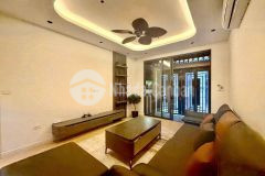 Siêu phẩm cầu giấy 45m2, lô góc 3 mặt thoáng, 11.x tỷ, ngay gần công viên.