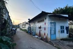 Bán dãy trọ 5 phòng tại tây ninh, dt 199,8m2 shr chỉ 1.3tỷ. lh0931821989.