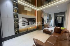 Nhà bồ đề long biên 6 tầng thang máy ô tô đỗ cửa