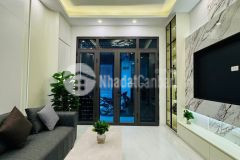 Bán nhà hoàng mai 5 tầng long lanh ngõ thông kinh doanh nhỏ