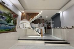 Bán nhà 3 tầng, dt 100m, phường linh đông, tp. thủ đức