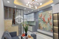 Nhà đẹp 5 tầng ở luôn cách mặt phố ô tô tránh chỉ 10m giá cực tốt