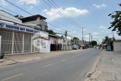 Hiếm còn sót 4.400m² ngang 70m mặt tiền phạm văn sáng chỉ 8trm²